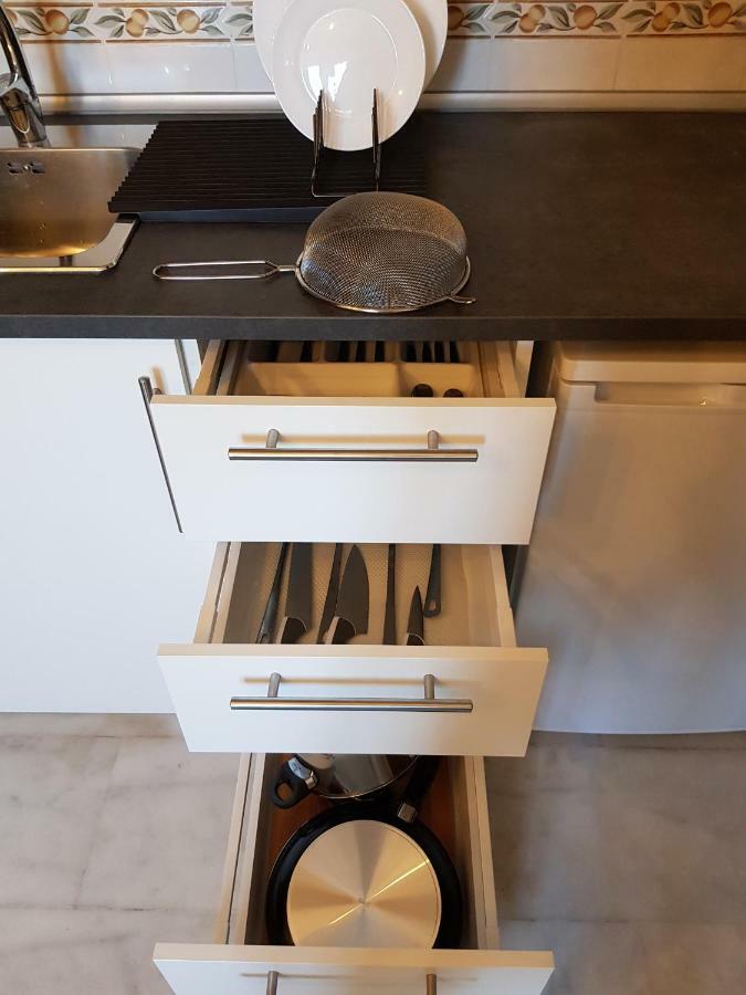 **** Genuar Apartments Malaga Center Экстерьер фото