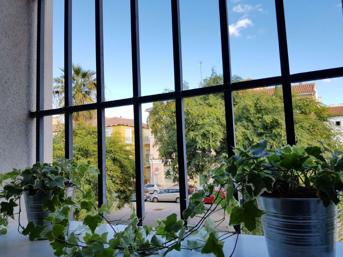 **** Genuar Apartments Malaga Center Экстерьер фото