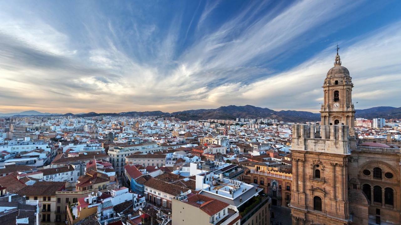 **** Genuar Apartments Malaga Center Экстерьер фото